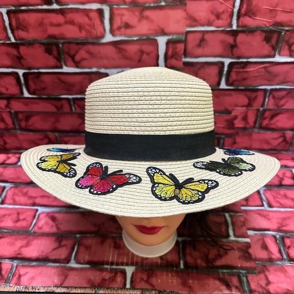 Butterfly Embroidered Women\'s Straw Hat main image 4